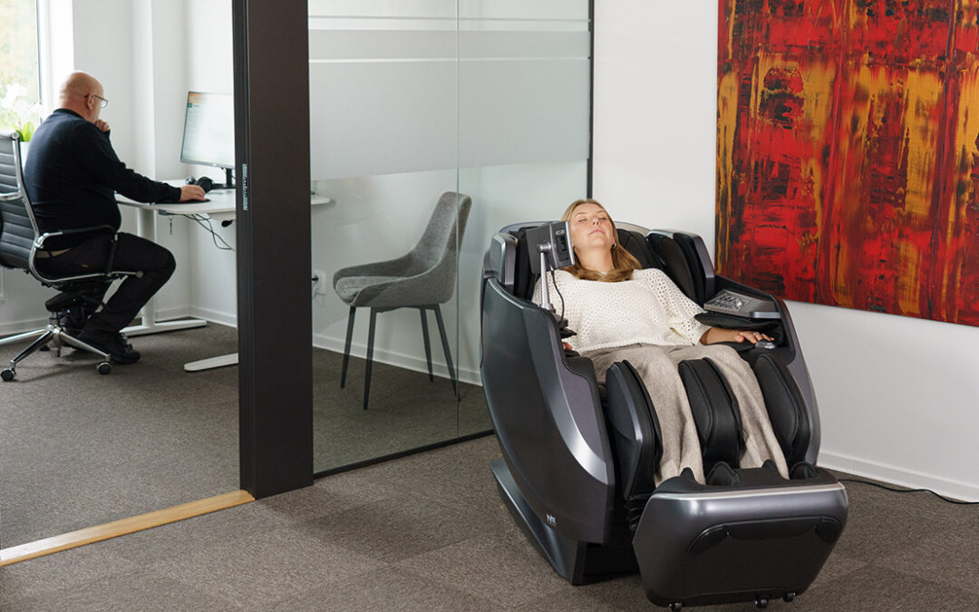 Fördelar med massagestol: En investering i hälsa och välbefinnande